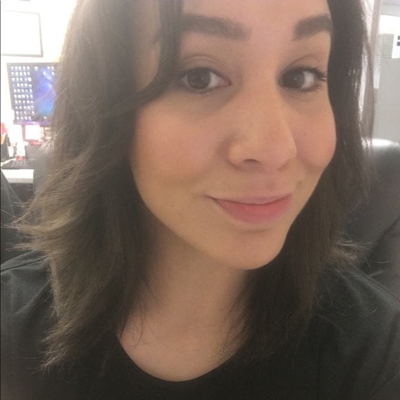 Meet your Posher, Monique - Picture 1 of 1